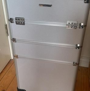 Makeup Suitcase 4-in-1 Makeup Case: available